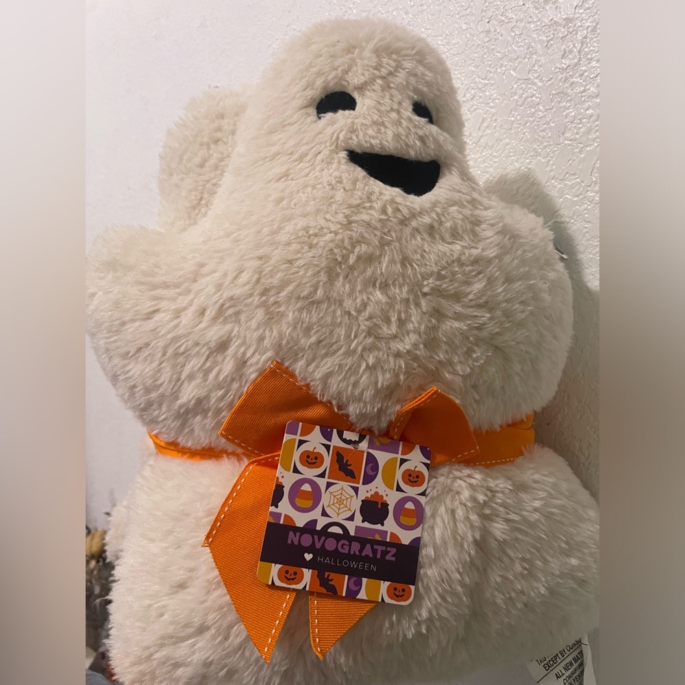 Novogratz Ghost Pillows Set